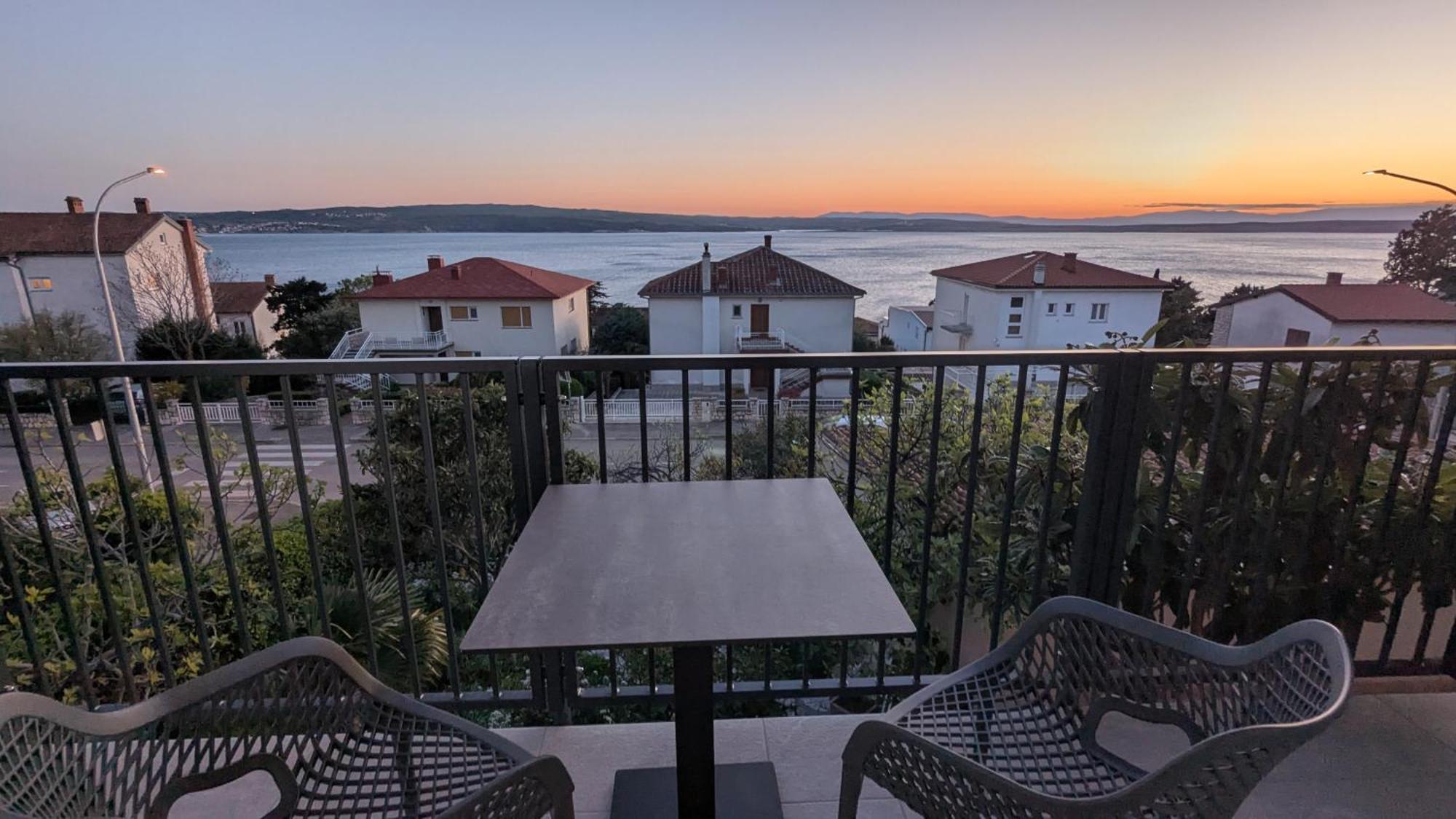 Apartments Kety - Central Heating Crikvenica Phòng bức ảnh